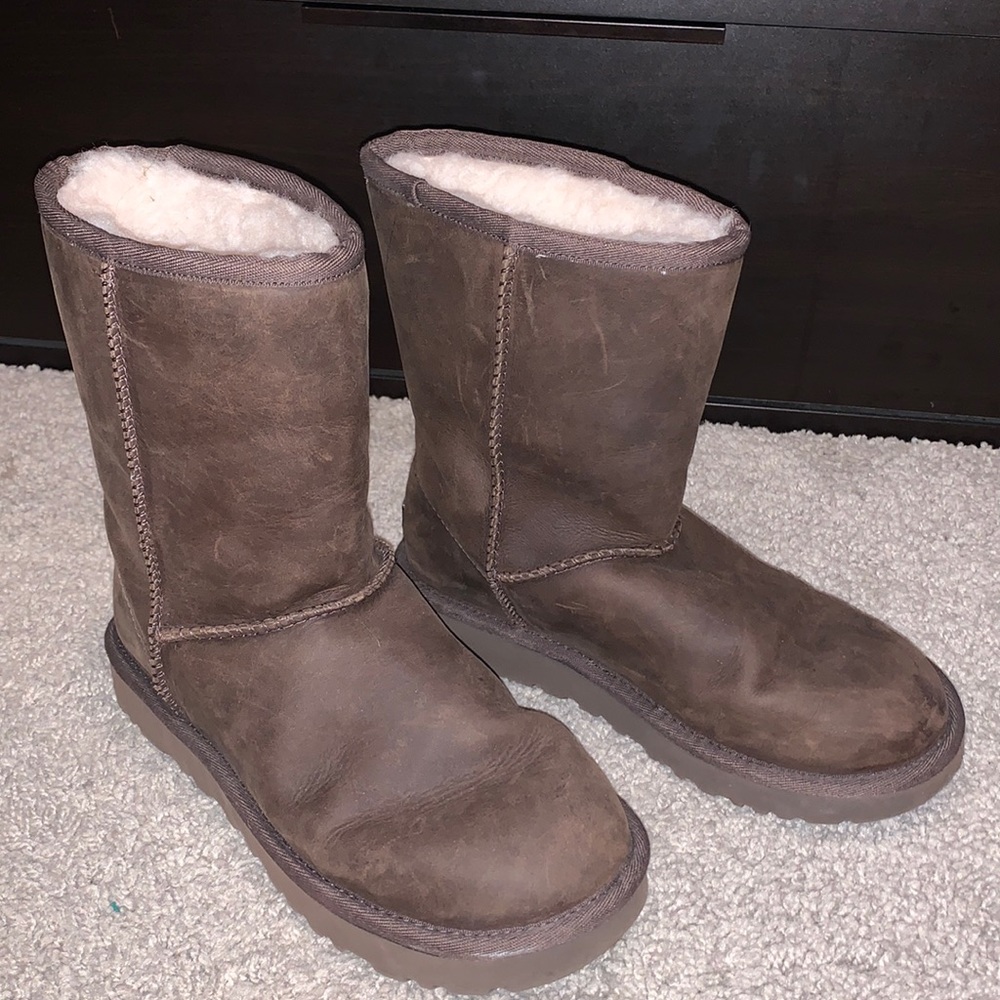 Brown leather Ugg boots